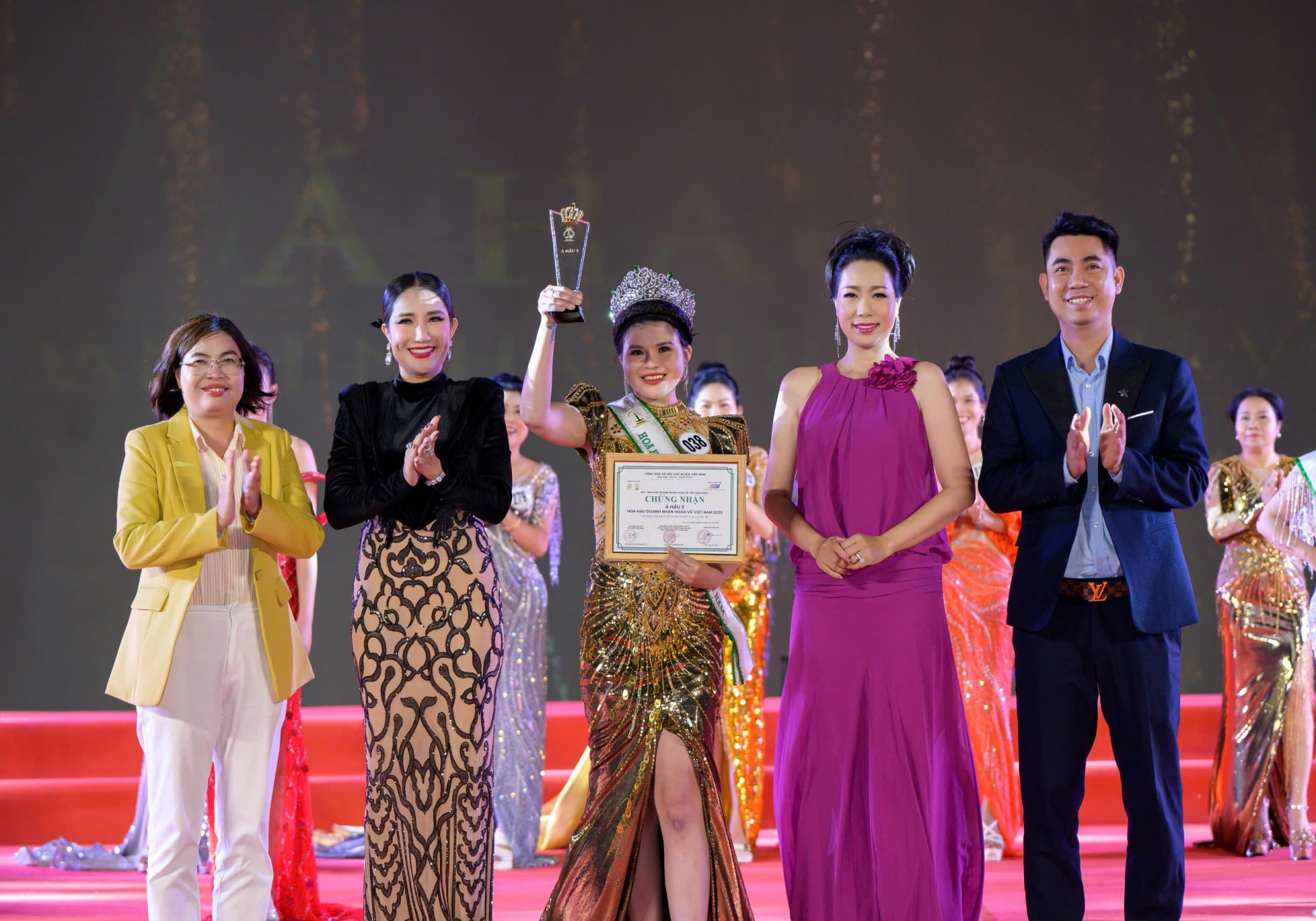 Ngày 8/3 Việt Nam có thêm một Á hậu tên Nguyễn Thanh Trúc