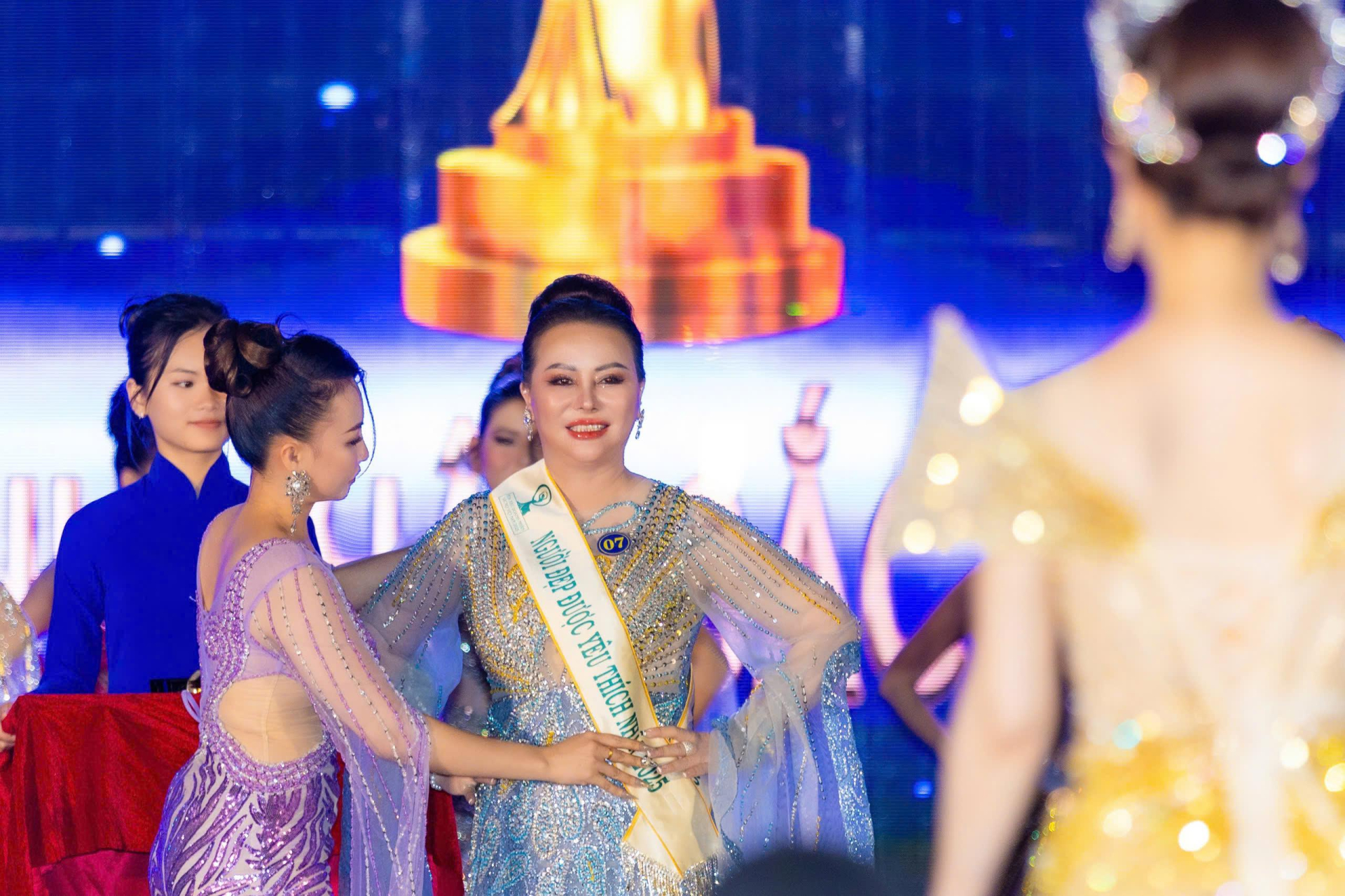 Nữ doanh nhân bản lĩnh với tấm lòng nhân ái tại Hoa hậu Doanh nhân Sắc đẹp Việt Nam 2025
