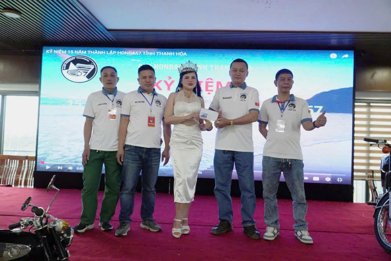 Á hậu Nguyễn Thanh Trúc: Hành trình nhân ái và tình yêu đối với dòng xe cổ