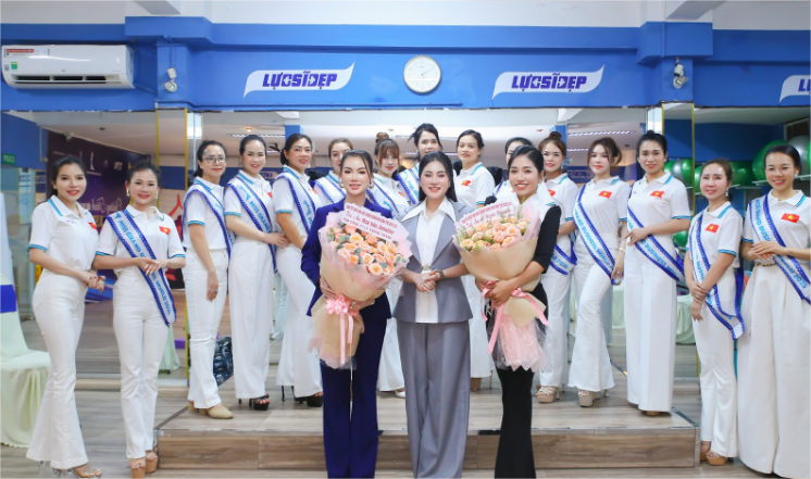 GIẢNG VIÊN NGÂN NGUYỄN – NGƯỜI “ĐÁNH THỨC” THẦN THÁI CHO THÍ SINH HOA HẬU DOANH NHÂN
