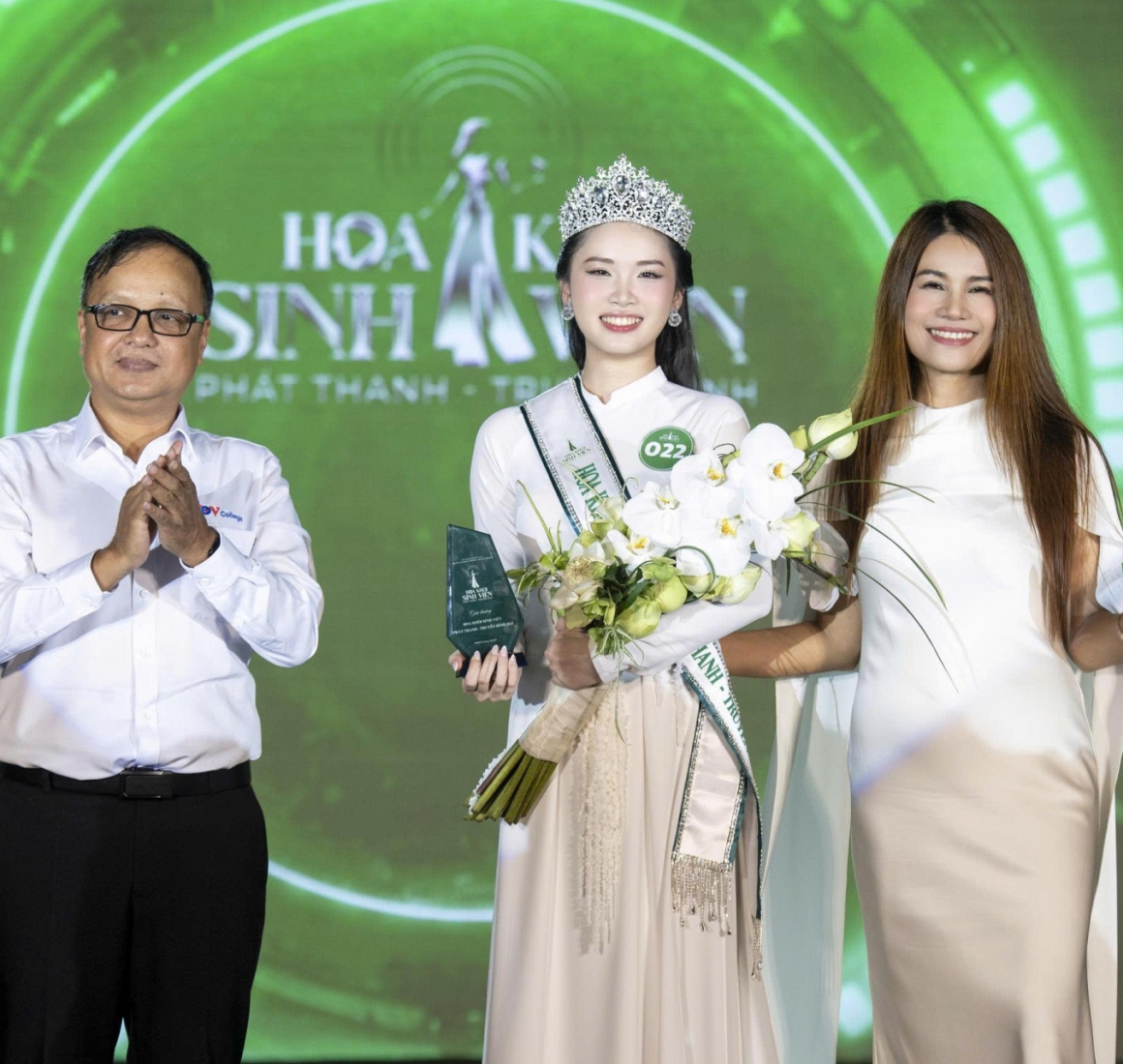 Nguyễn Ngọc Phương Trinh đăng quang Hoa khôi Sinh viên Phát thanh – Truyền hình 2025