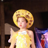 Mẫu nhí Thanh Trúc xuất sắc đạt danh hiệu Đại sứ truyền thông tại Fashion show Runway Dreams