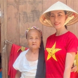 Nghệ An, Điện Biên, Sơn La: Hoa hậu Nguyễn Ngọc Hiếu: 'ngọn đèn tử tế' hướng về bà con miền lũ