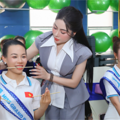 TRƯƠNG THỊ THU TRANG – NGƯỜI PHỤ NỮ ĐỨNG SAU ÁNH HÀO QUANG SẮC ĐẸP VÀ HÀNH TRÌNH TRƯỞNG THÀNH CỦA HÀNG TRĂM NỮ DOANH NHÂN