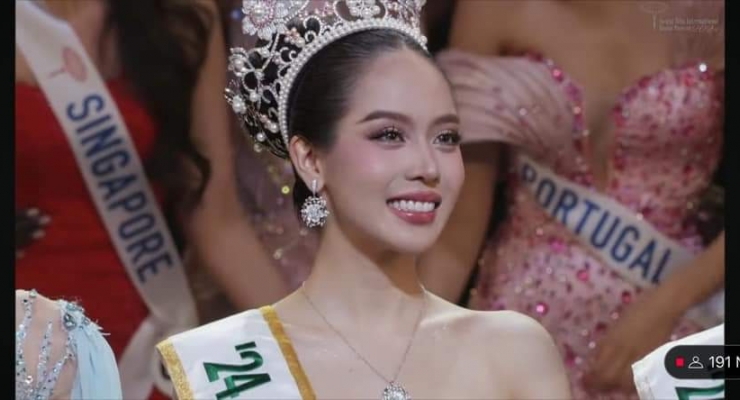 Hoa hậu Thanh Thủy đăng quang Miss International