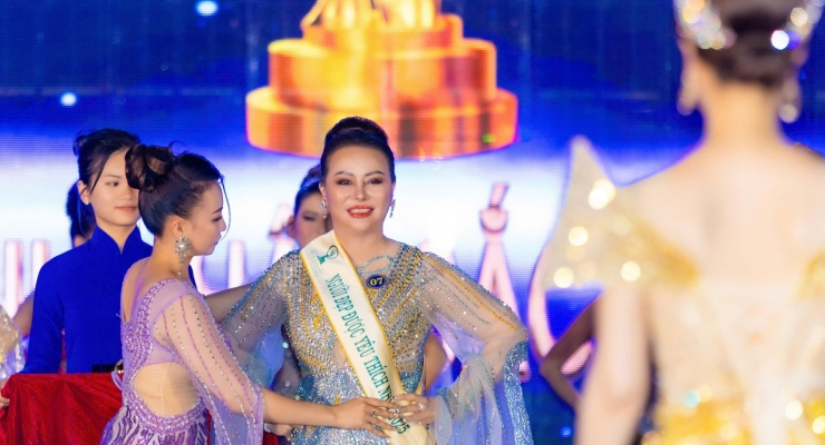 Nữ doanh nhân bản lĩnh với tấm lòng nhân ái tại Hoa hậu Doanh nhân Sắc đẹp Việt Nam 2025