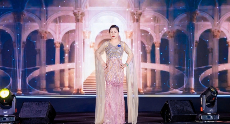 Nguyễn Thị Phương Quỳnh đạt danh hiệu Người đẹp công sở tại Hoa hậu Doanh nhân Sắc đẹp Việt Nam 2025