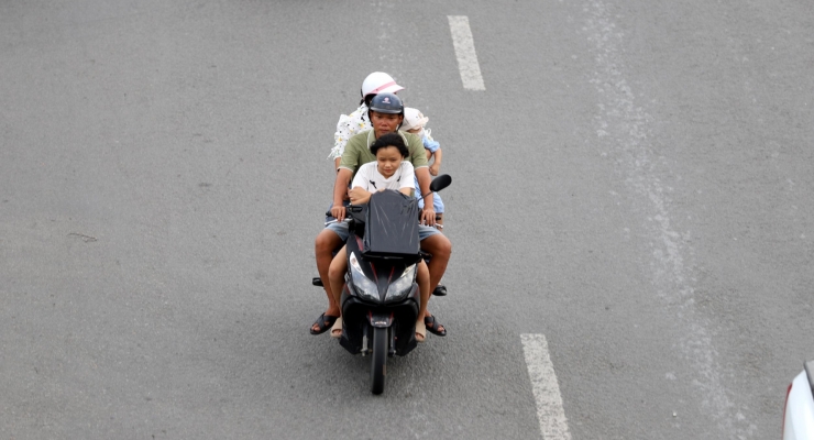 TP.HCM cuối tuần oi nóng, chiều tối có thể mưa dông