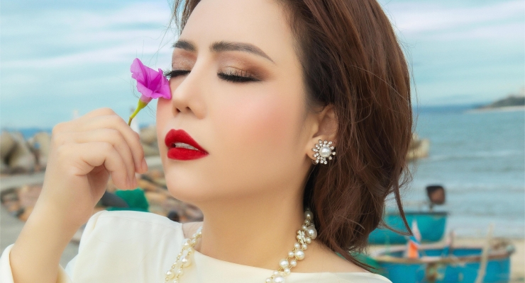 “Siêu nhân mang tên mẹ” – Câu chuyện đời thường xúc động của Hoa hậu Nguyễn Thụy Lê Thùy