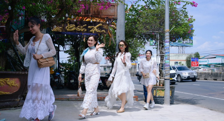 ĐÓN ĐOÀN THÍ SINH HOA HẬU DOANH NHÂN HÒA BÌNH VIỆT NAM 2025 – CHÍNH THỨC KHỞI ĐỘNG HÀNH TRÌNH CHINH PHỤC VƯƠNG MIỆN TẠI PHAN THIẾT, LÂM ĐỒNG