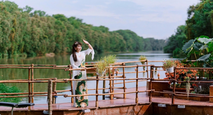 Sự tiêu cực dành cho Anna Yến Phượng liệu có xứng đáng?